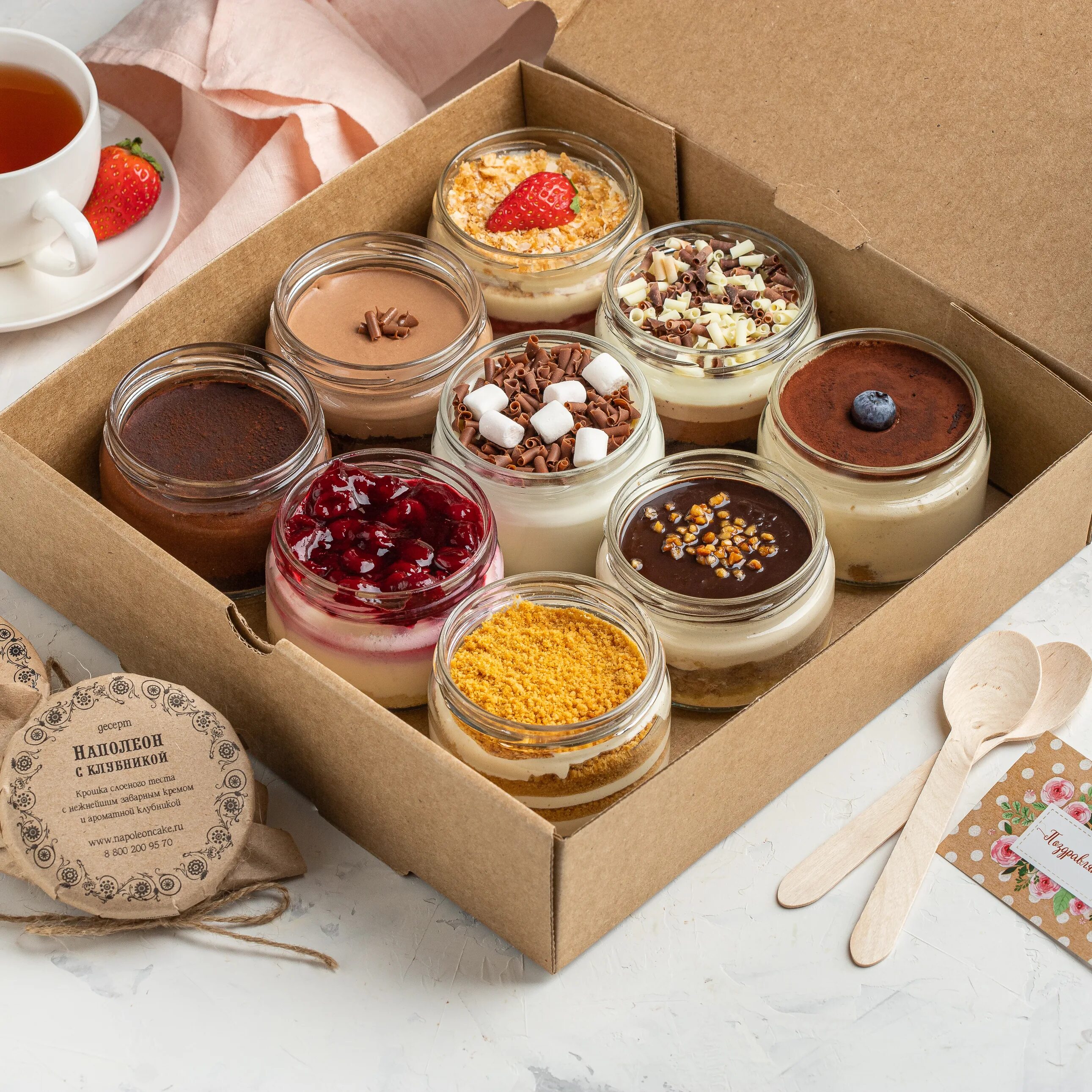 десертный набор в яйце. набор десертов ассорти. пирожные в коробочке. трайфлы ассорти. набор десертов ассорти.