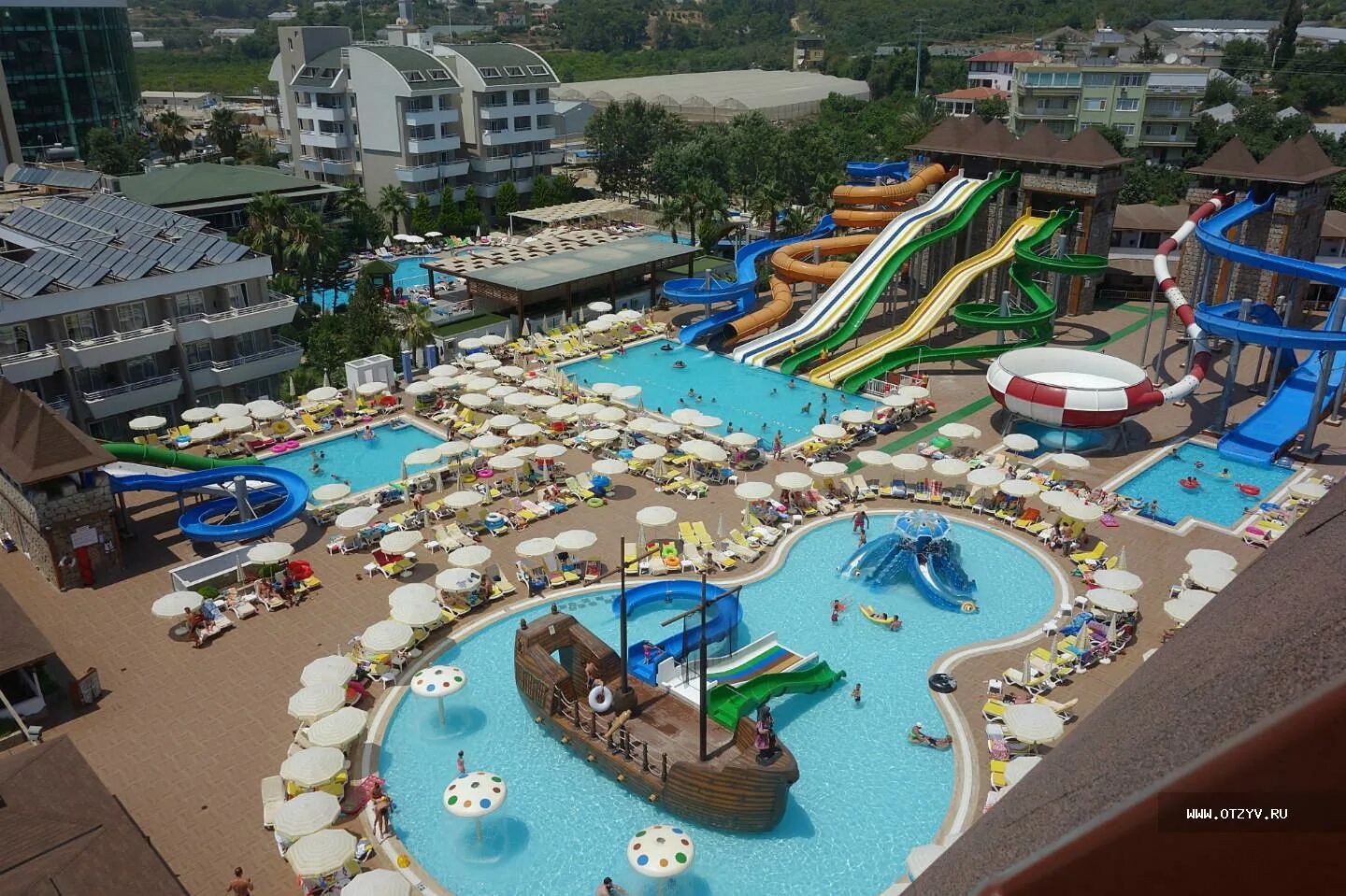 Отель lonicera world resort spa 5. Дельфин империал отель турция. Albatros dana beach resort. Эфталия аква турция аланья. Отель дельфин ботаник турция.