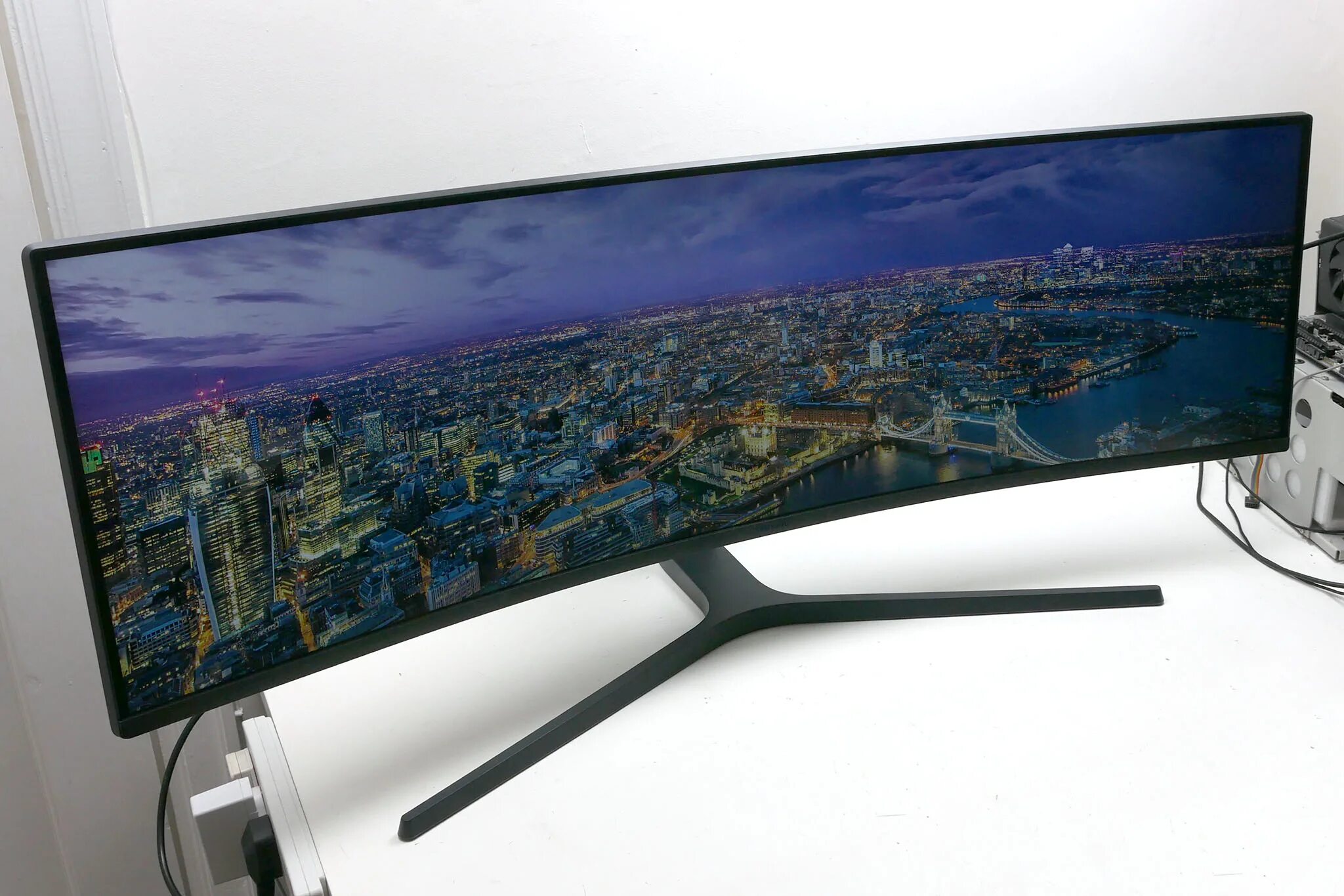 Диагональ экрана 300. Монитор Samsung c49j890 49 ". Изогнутый монитор Samsung c49rg90ssi. Монитор самсунг 49 дюймов изогнутый. Samsung c49j890dki (144 Гц).