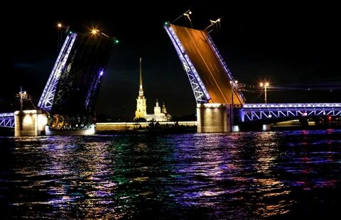 Днем разводят мосты в санкт петербурге