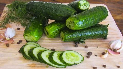 Огурцы пальчиками с чесноком