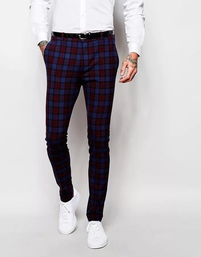 Брюки в клетку какую рубашку. Костюмные брюки skinny fit мужские в клетку. лук с брюками в клетку мужской. мужчина в клетчатых брюках. брюки в клетку мужские костюмные.
