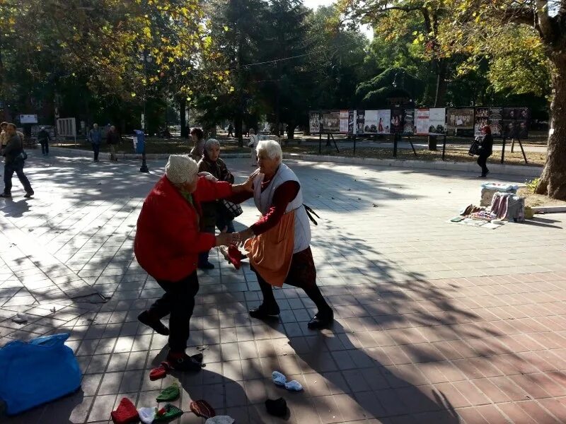 бабушки сражаются