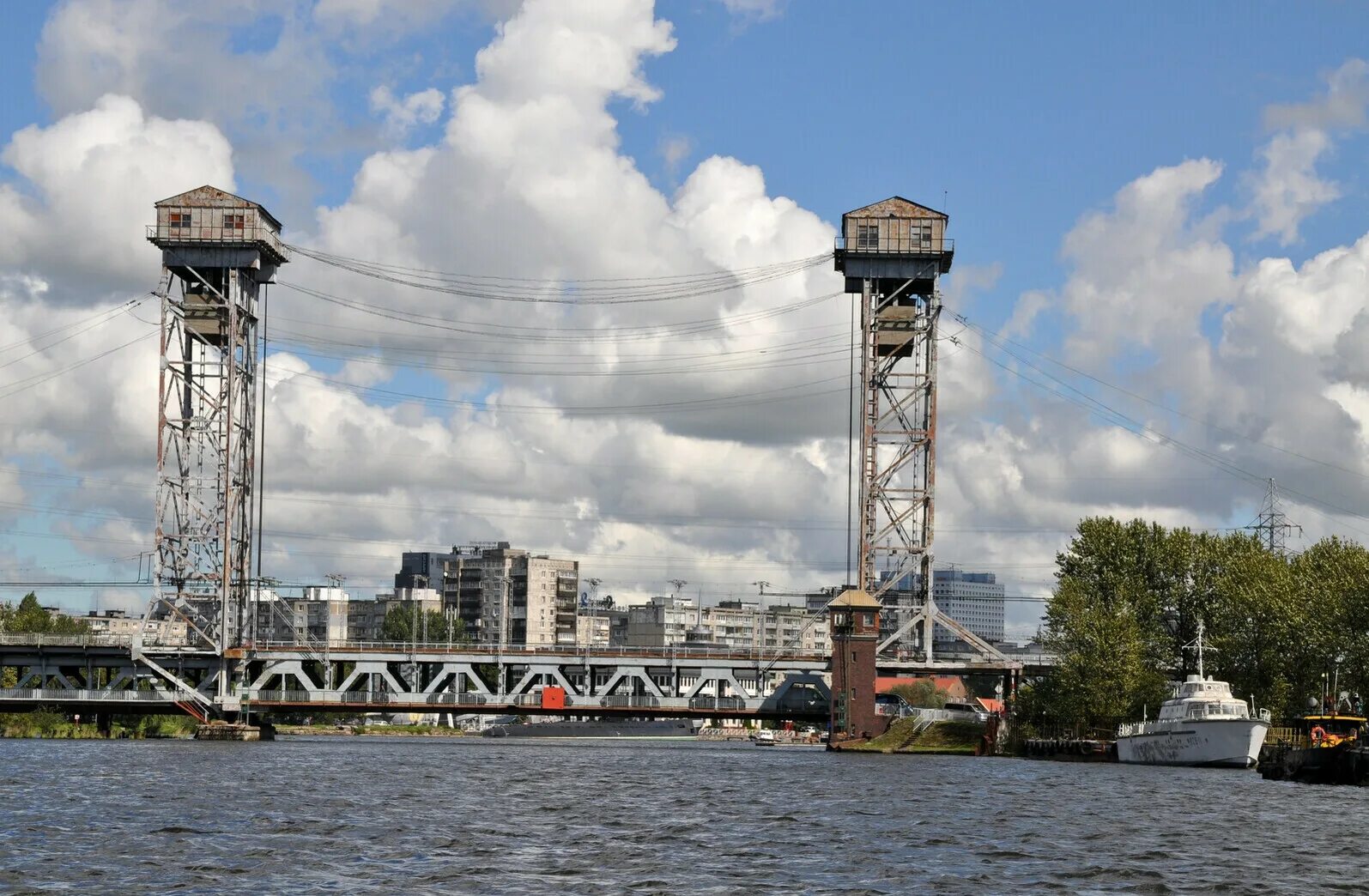 Мост дублер двухъярусного моста калининград. Разводной мост в калининграде. Подъемный мост в калининграде. Мост дублер двухъярусного моста калининград. Новый мост в калининграде через преголю.
