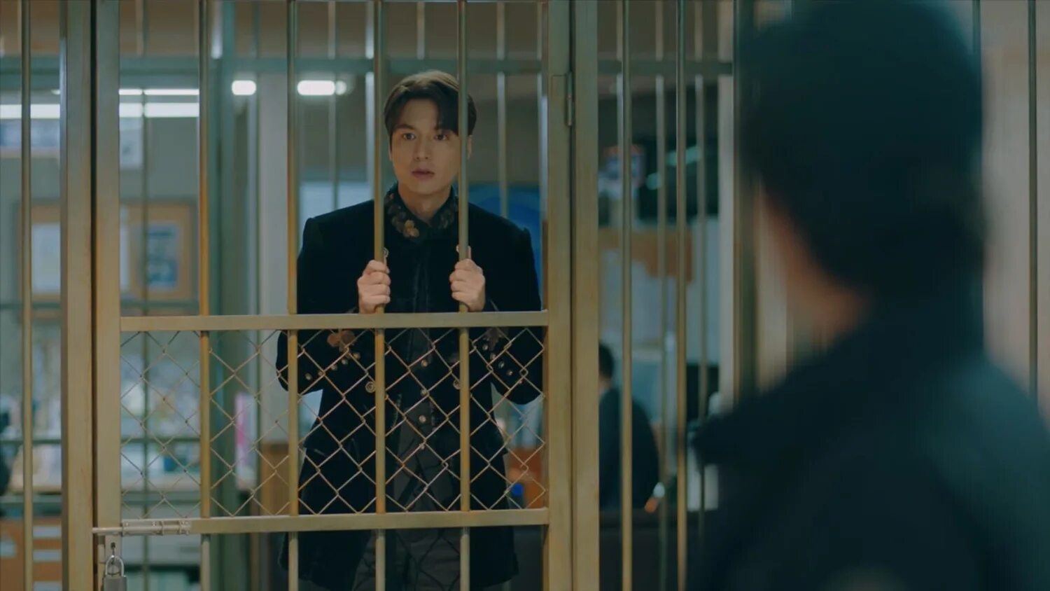 Король вечный монарх луна. The king eternal monarch дорама. Король: вечный монарх сериал 2020. Король вечный монарх дорама. Король вечный монарх 13.