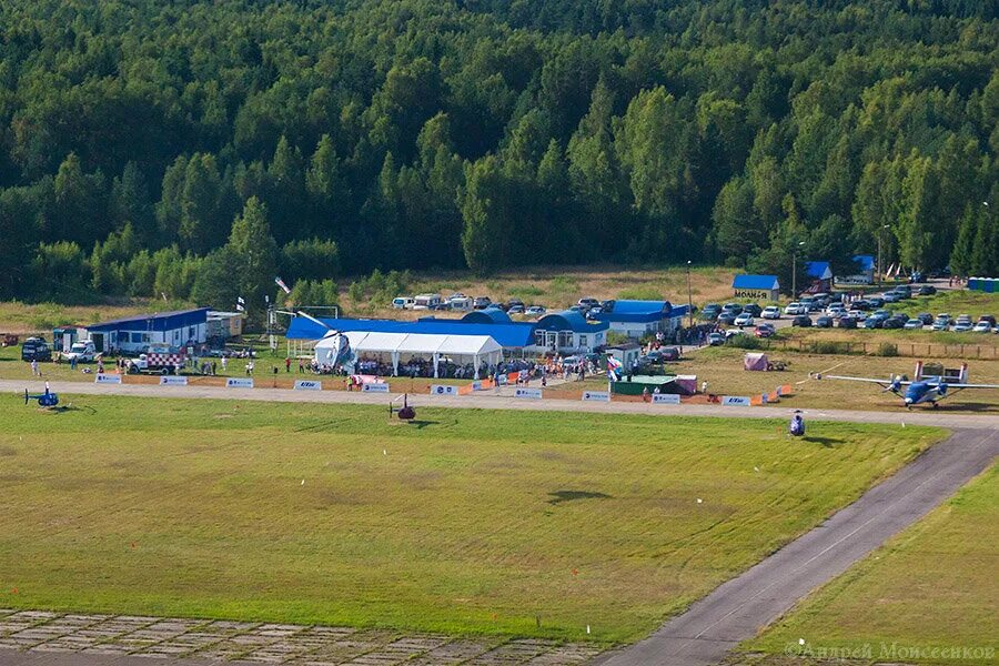 Аэродром борки. Аэродром борки кимры. аэропорт кимры. аэроклуб борки. аэроклуб борки тверь.