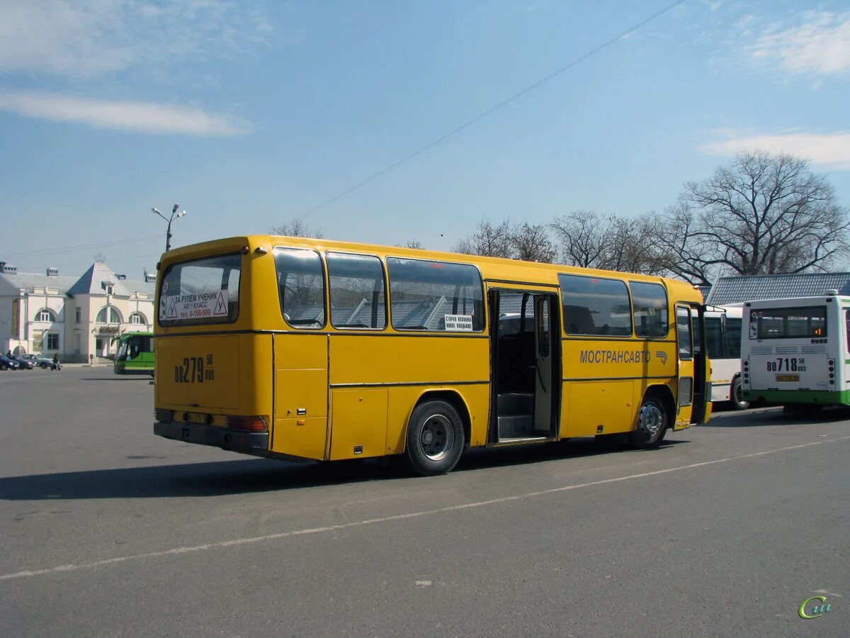 Коломна автовокзал коломна. Автобус 34 москва. Маршрутка коломна. Man sg242. Голаз 529115.