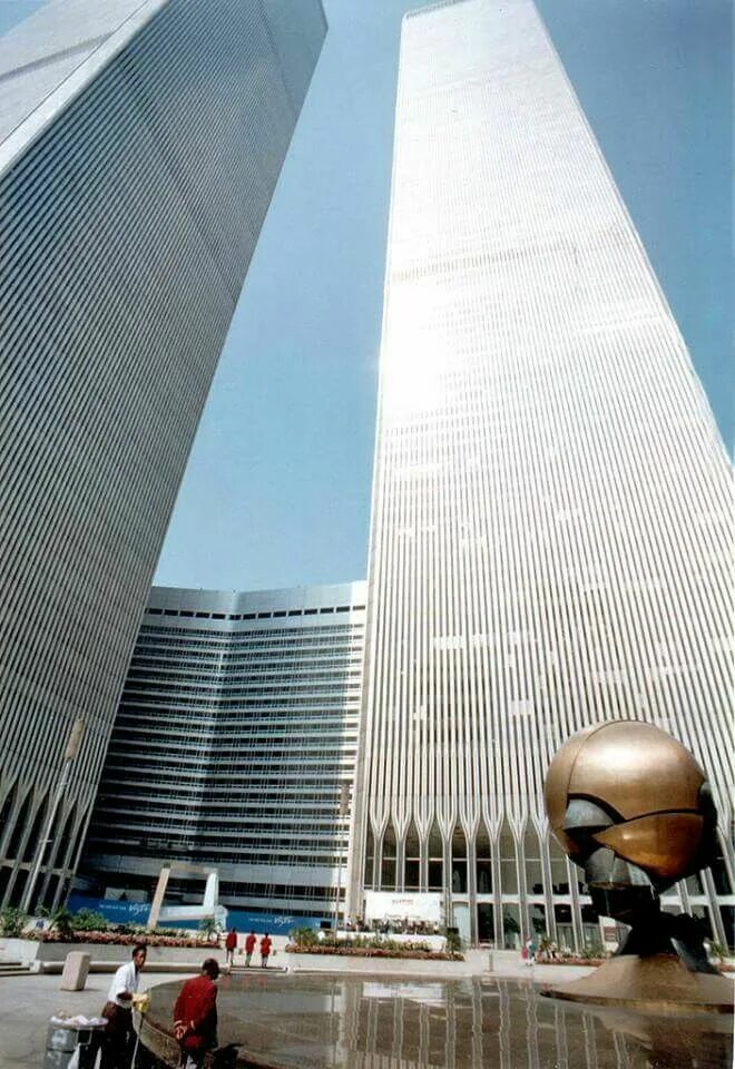 Wtc plaza sphere. Марриотт (всемирный торговый центр). Wtc 2001 plaza. Wtc plaza 911. Wtc 3.