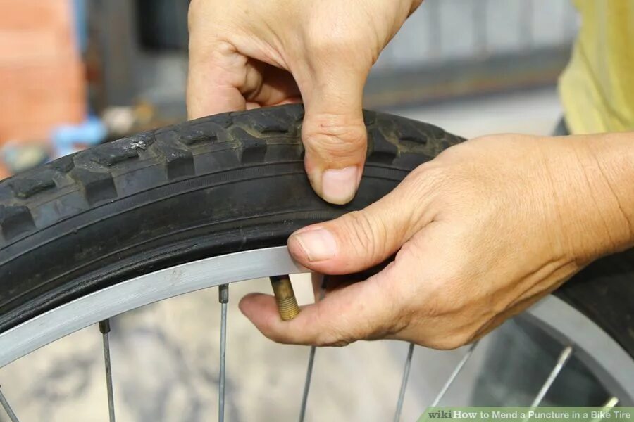Покрышки на заднее колесо на велосипед. Износ покрышки велосипеда. Давление в велосипедных шинах. Калькулятор давления в шинах велосипеда МТБ. Велосипедная покрышка дефекты.