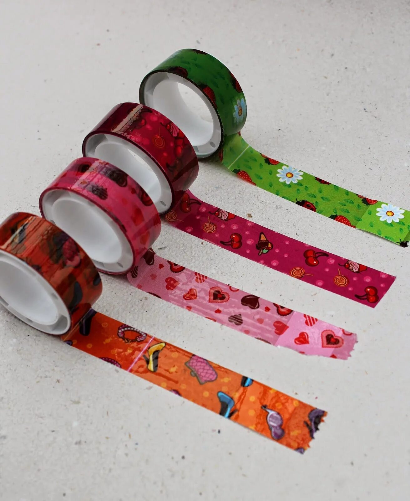 нано-скотч двусторонний клейкий многоразовый, прозрачный, 2 м. клейкая лента для поделок. клейкая лента для упаковки. скотч двухсторонний бумажный. малярная лента washi.