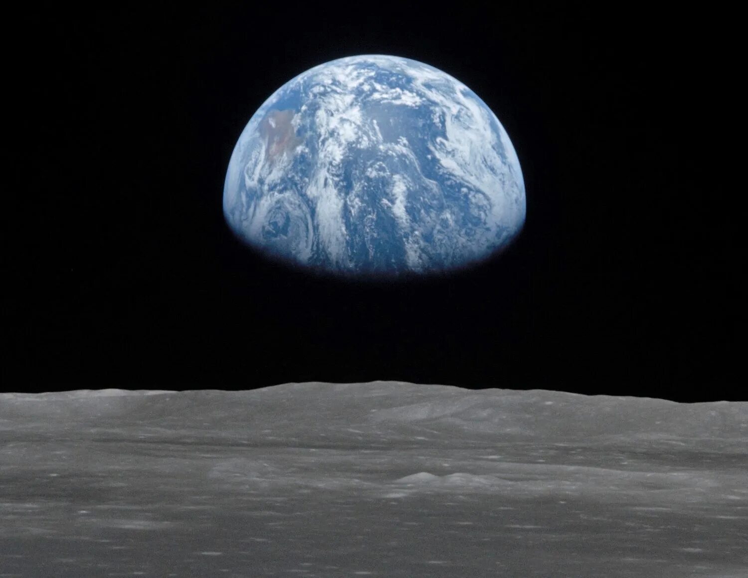 Земные сутки на луне. Earthrise 1968. Apollo 8 Earthrise. Вид земли с Луны. Снимки земли с Луны.