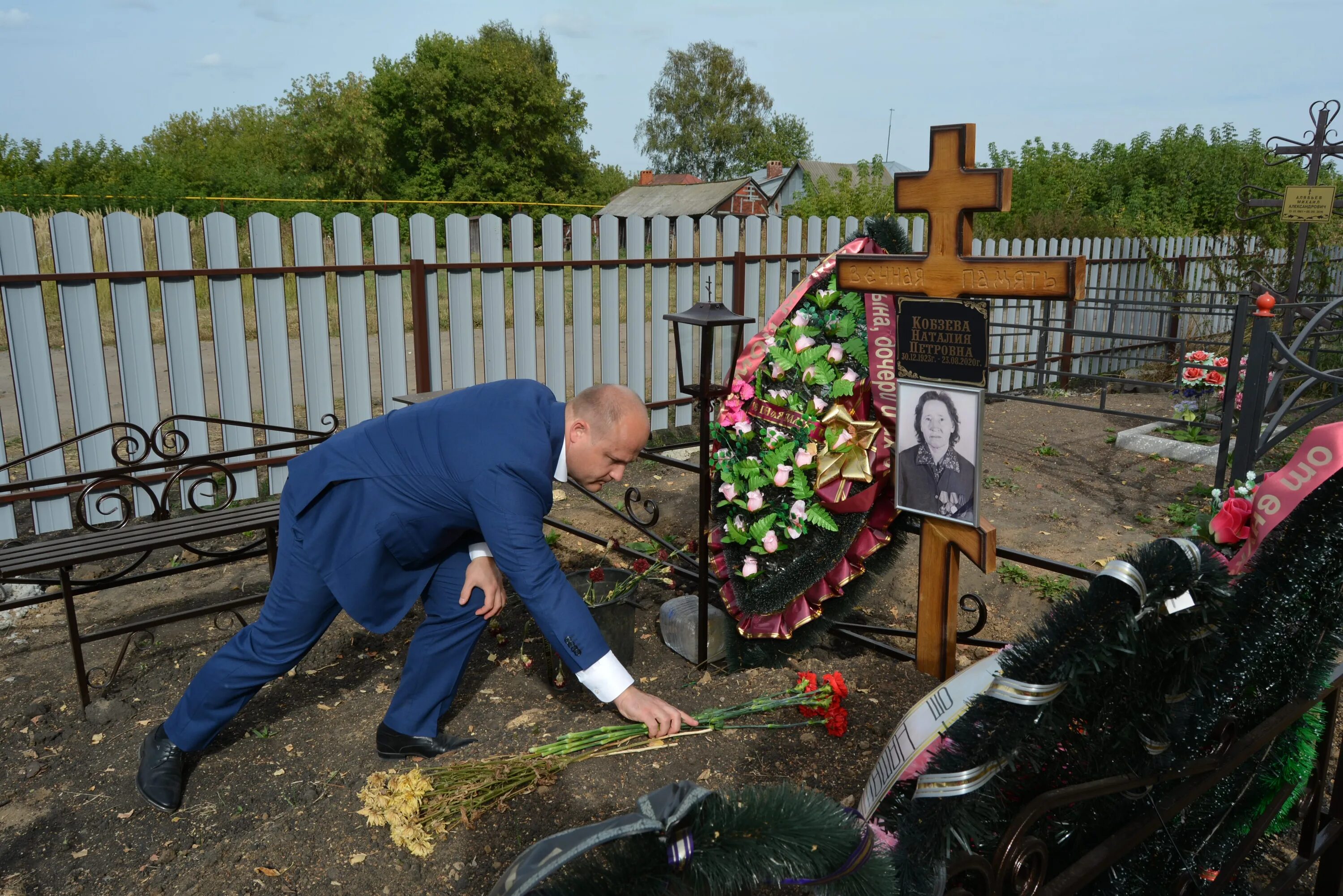 Рассказовский никольское. Село Дмитриевщина Рассказовский район Тамбовская область. Дмитриевщинская школа Рассказовский район. Кладбище села Богословка Тамбовский район. Село Никольское Рассказовский район Тамбовская область.