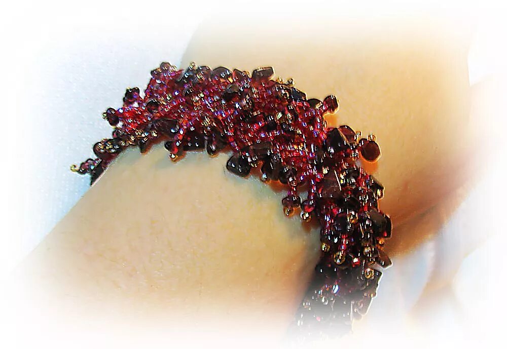 Куприн гранатовый браслет аносов. Истории генерала аносова гранатовый браслет. П. Генерал анонсов характеристика. Аносов гранатовый.