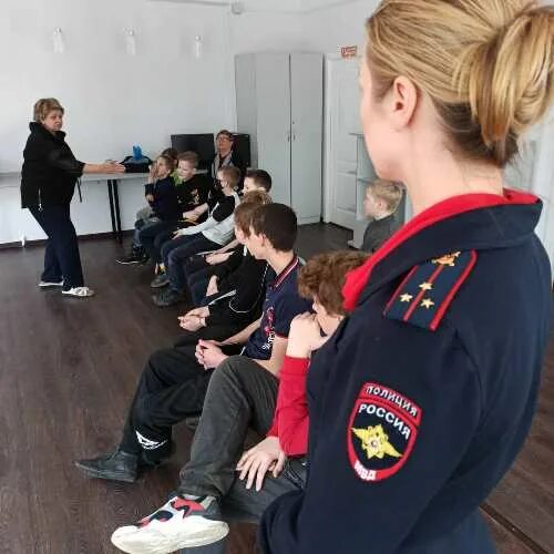 Полиция 10 13