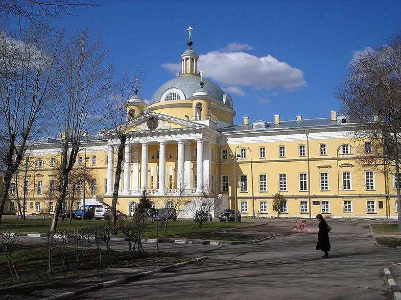 Первая городская. Матвей Казаков Голицынская больница. М Ф Казаков Голицынская больница. Архитектор Казаков Голицынская больница. Голицынская больница (1796—1801).