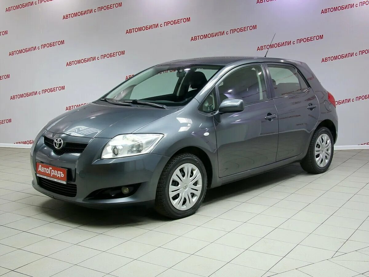 Автосалон автомобили с пробегом в наличие. Toyota Auris 1.6. Аурис 2008. Тойота аурис 2008 пробегом. Тойота аурис 2008 хетчбэк.