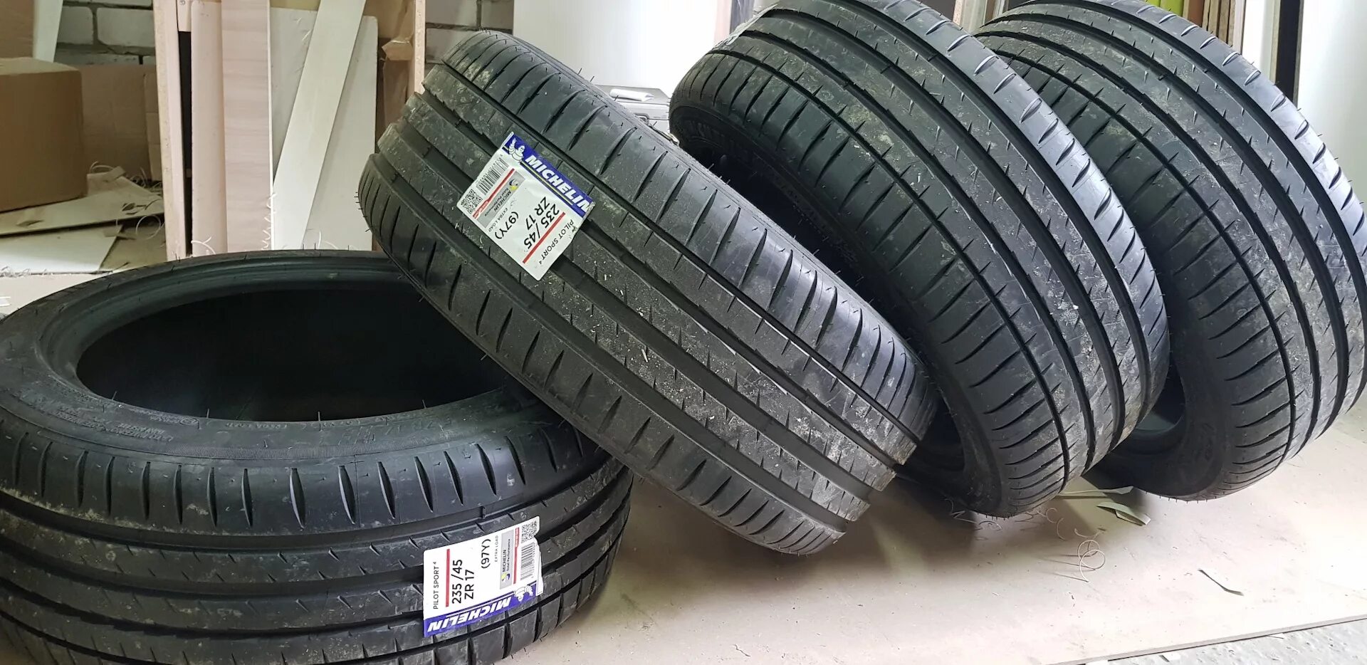 Michelin Pilot Sport 4 235/45 r17. Michelin Pilot Sport 4. Michelin Pilot Sport 4 s r17. Michelin Pilot Sport ps4 SUV 235/55 r19. Мишлен 4 лето