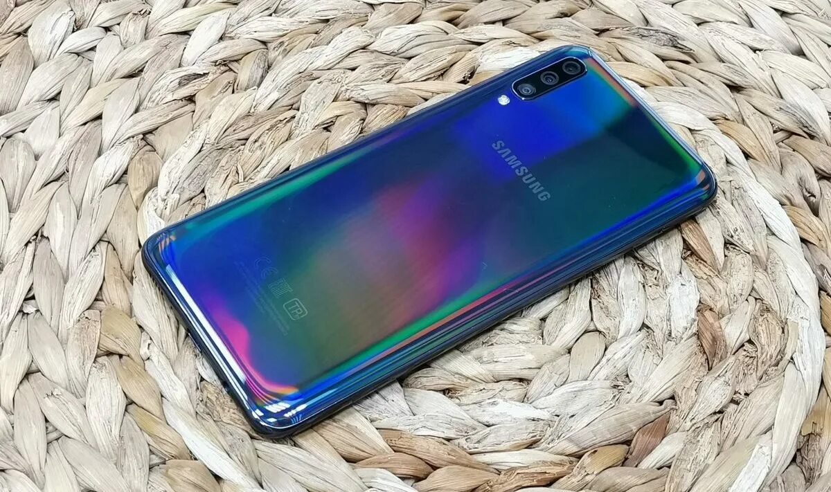 Самсунг галакси а15 128 гб. Samsung Galaxy a70 128gb. Samsung Galaxy a70 128 гигабайт. Самсунг а 70. Samsung Galaxy a70 (a705f).