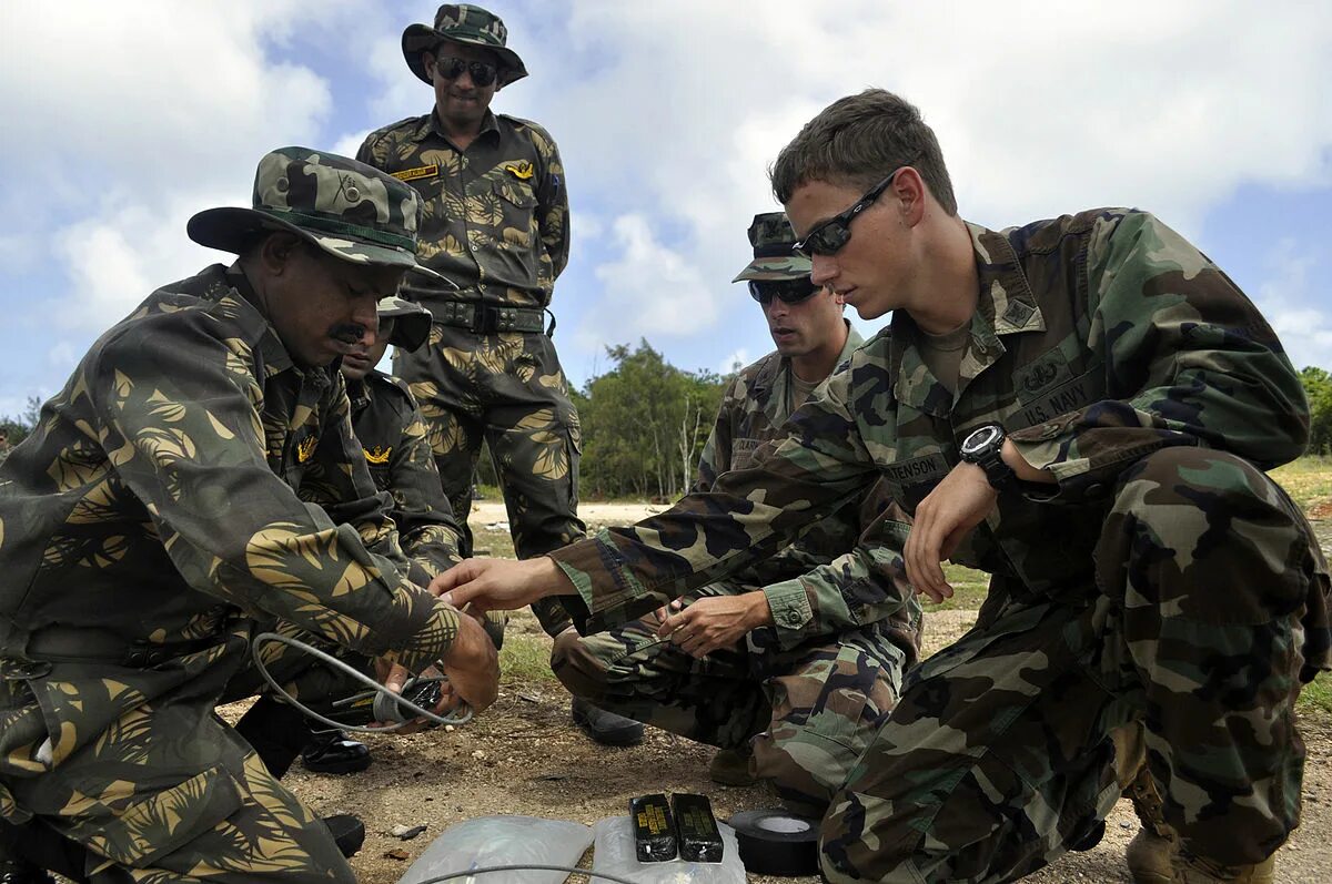 Британские войска в ираке. Спецназ ссо сша. Special forces сша green beret. Delta force cag afghanistan. Польский спецназ гром.