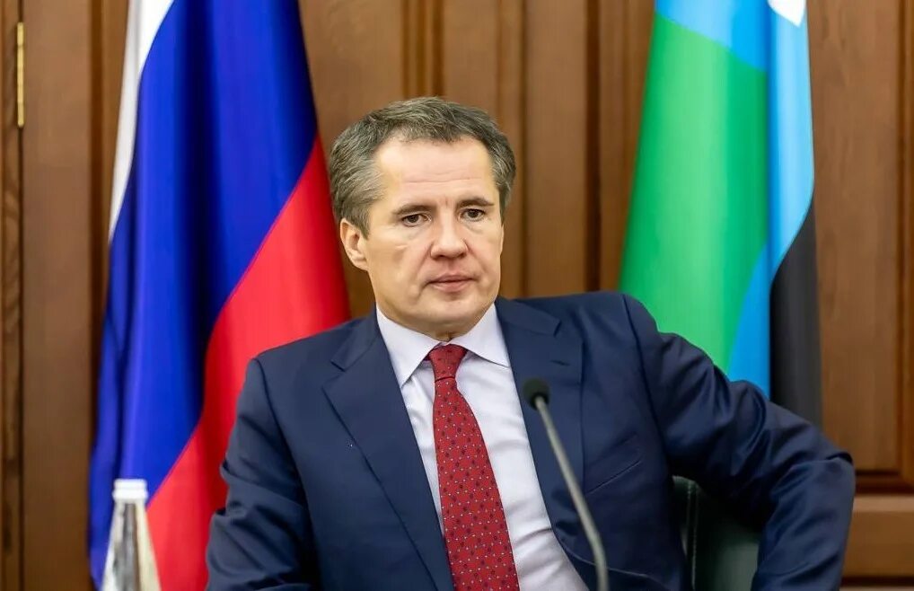 Губернатор г. Вячеслав владимирович гладков. гладков белгород губернатор. губернатор белгородской области гладков вячеслав владимирович. гладков губернатор белгородской области портрет.
