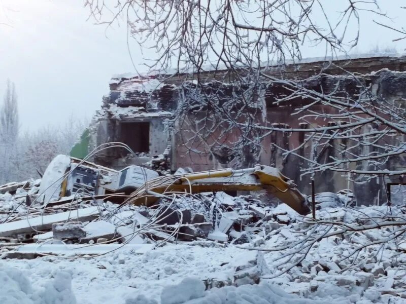 Литовский рынок кваренги. Снос дворца. Снос дворца. Дк 50 летия снесли воронеж. Полтинник сносят.