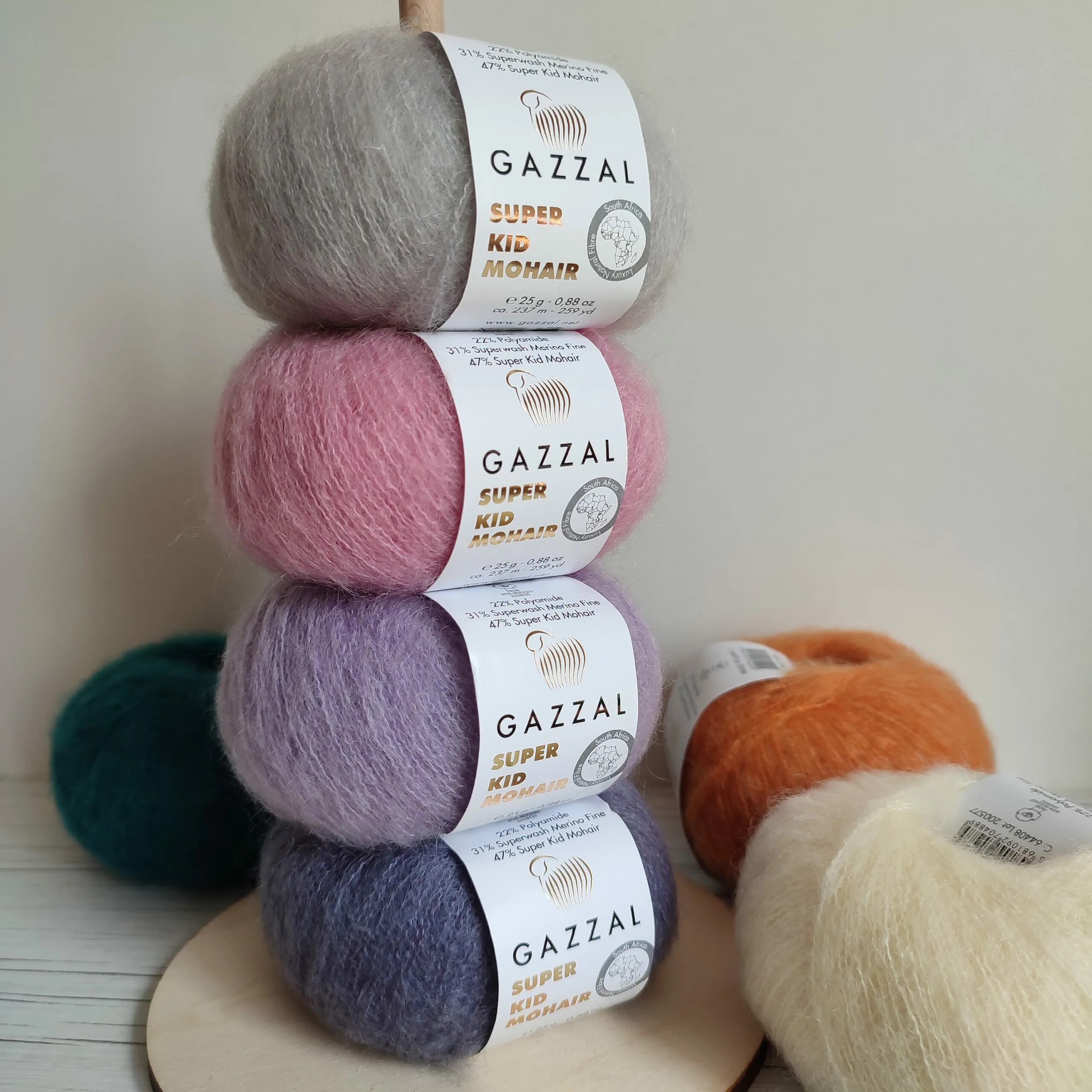 Пряжа сеам kid seta super 0028. Пряжа gazzal super kid mohair. Пряжа супер кид мохер газал 64405. Супер кид мохер. Gazzal kid mohair палитра.