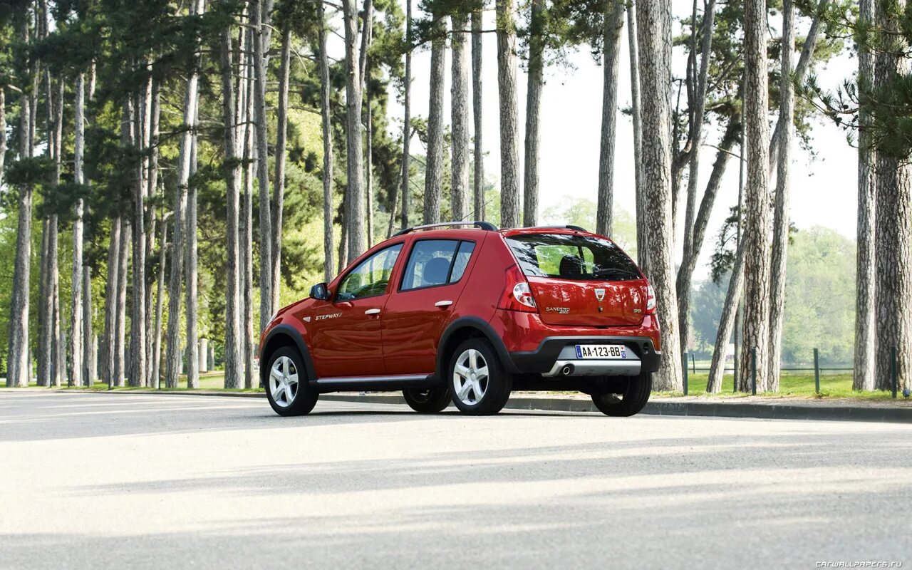 Renault sandero 2009. Renault Sandero Stepway 1. Renault Sandero Stepway бордовый. Renault Sandero Stepway 2009. Renault Sandero Stepway 2012.