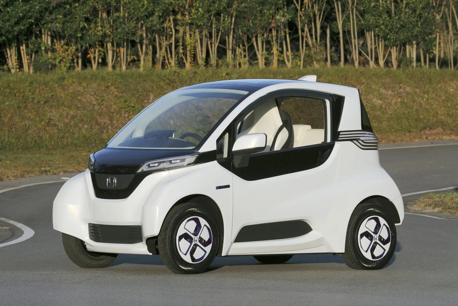 Микро ев. Micro электроавтомобиль. honda electrocar. хонда микро. хонда электрическая машина 2025.