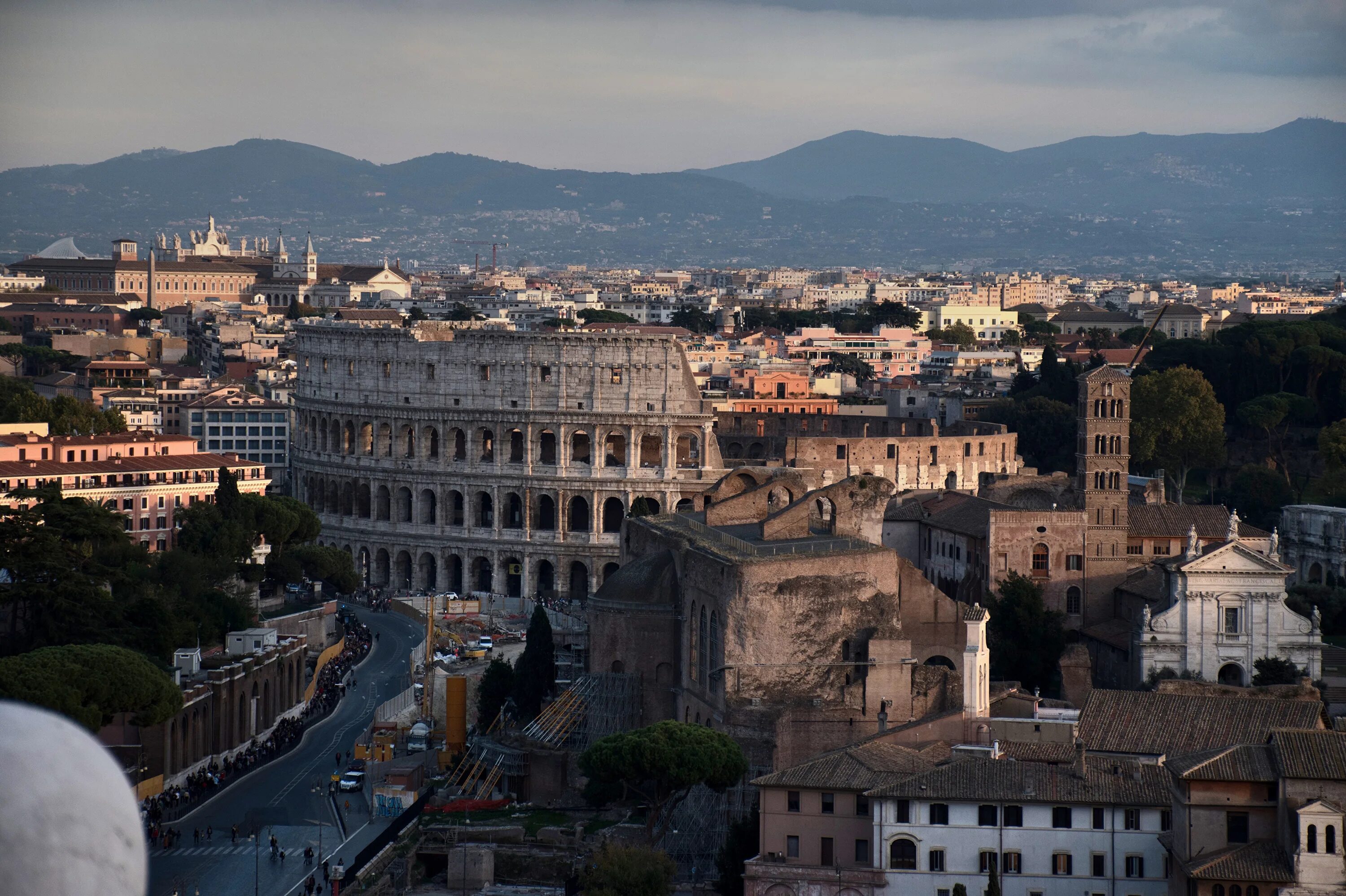 Древний и современный рим. Италия Колизей. Город Рим-столица Италии. Город Рим Italia.