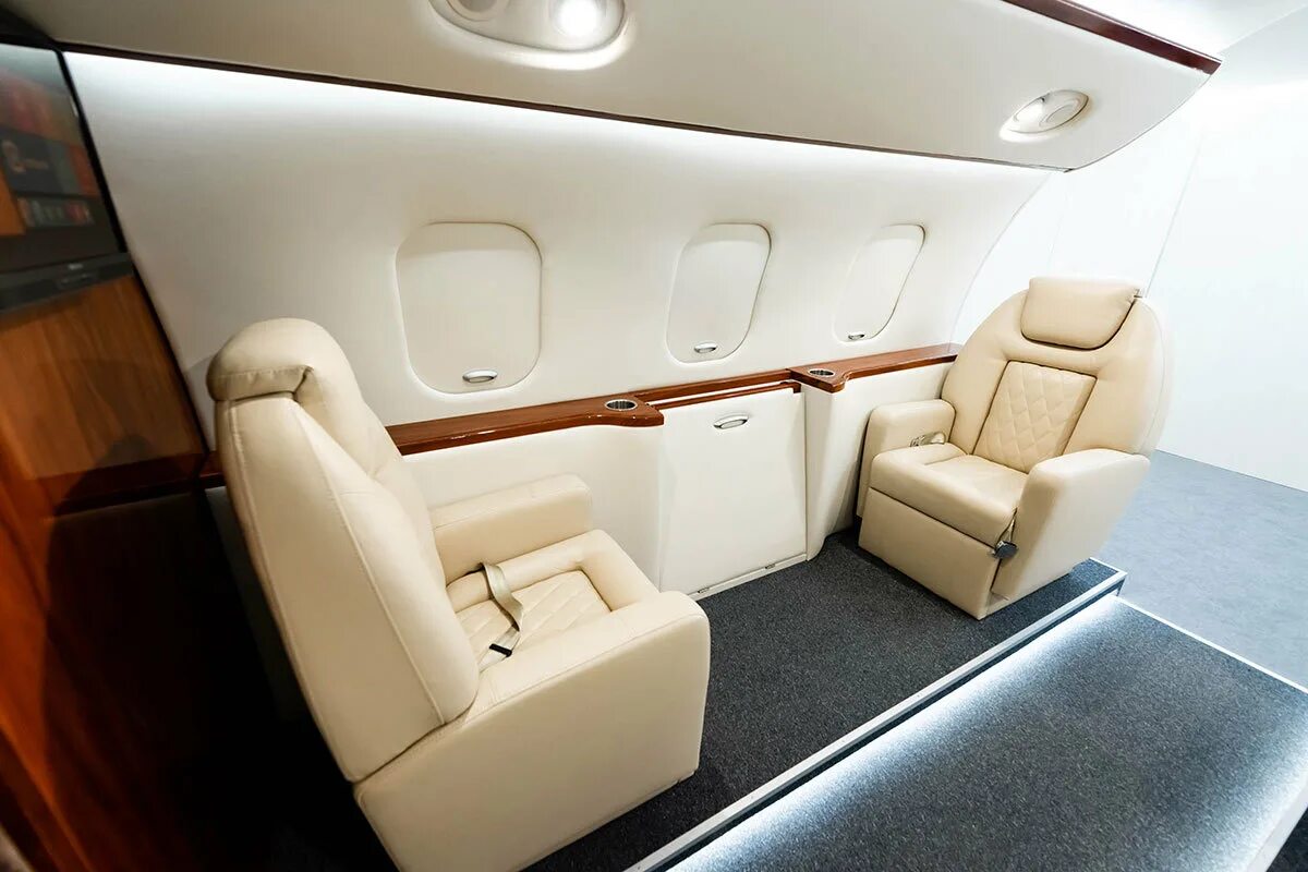 Самолет студия купить. Gulfstream g450 Interior. Gulfstream g450 салон. G450 самолет интерьер. Салон а320 бизнес Джет.