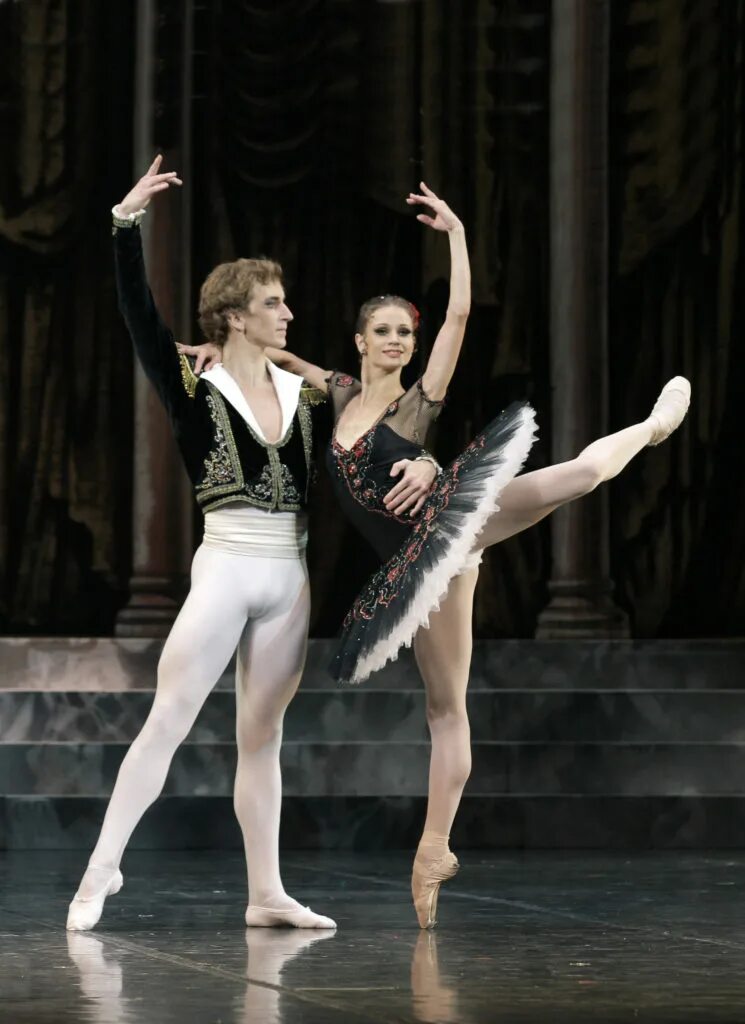 михаил барышников танцор. наталья бессмертнова жизель. михаил барышников артист балета. алла осипенко балерина сын. барышника 6.