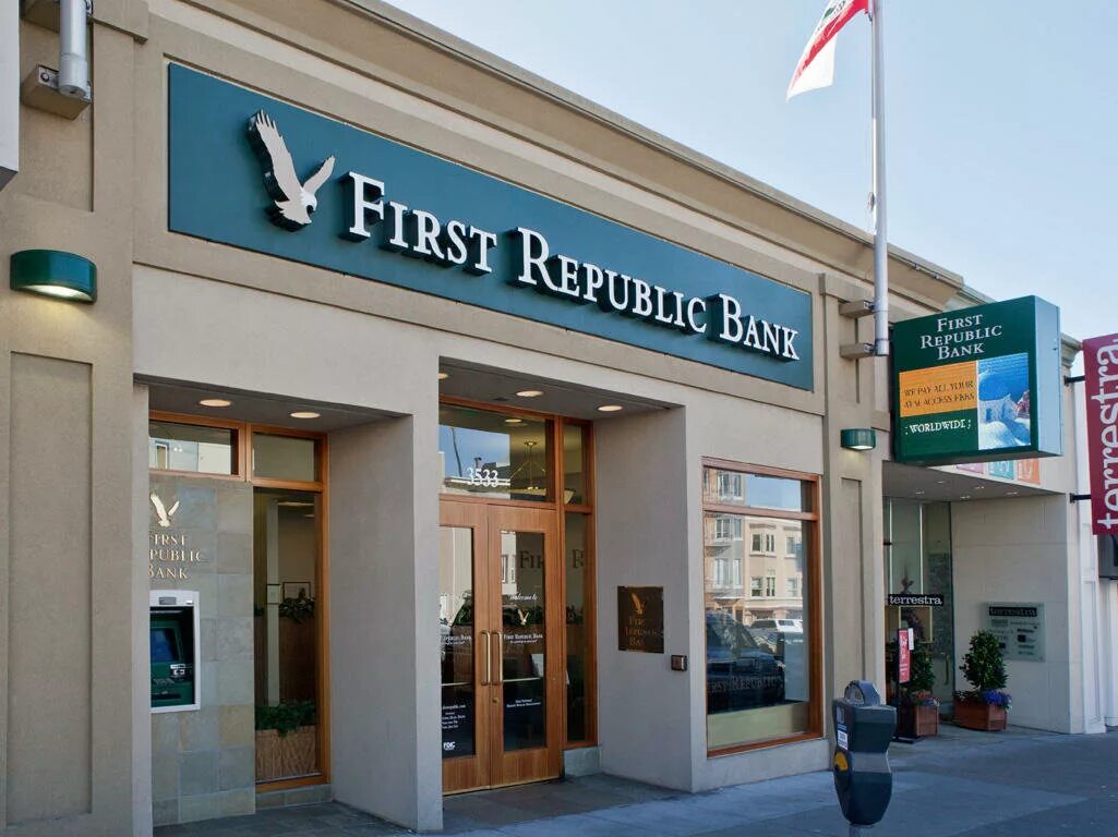 Банки республики. Банки республики. Pnc bank new york. Банк first. Банки сан франциско.