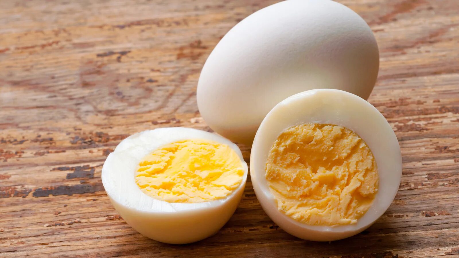 Egg как получить яйцо. Вареные яйца. яйца вкрутую. яйцо куриное вареное. яйцо отварное.