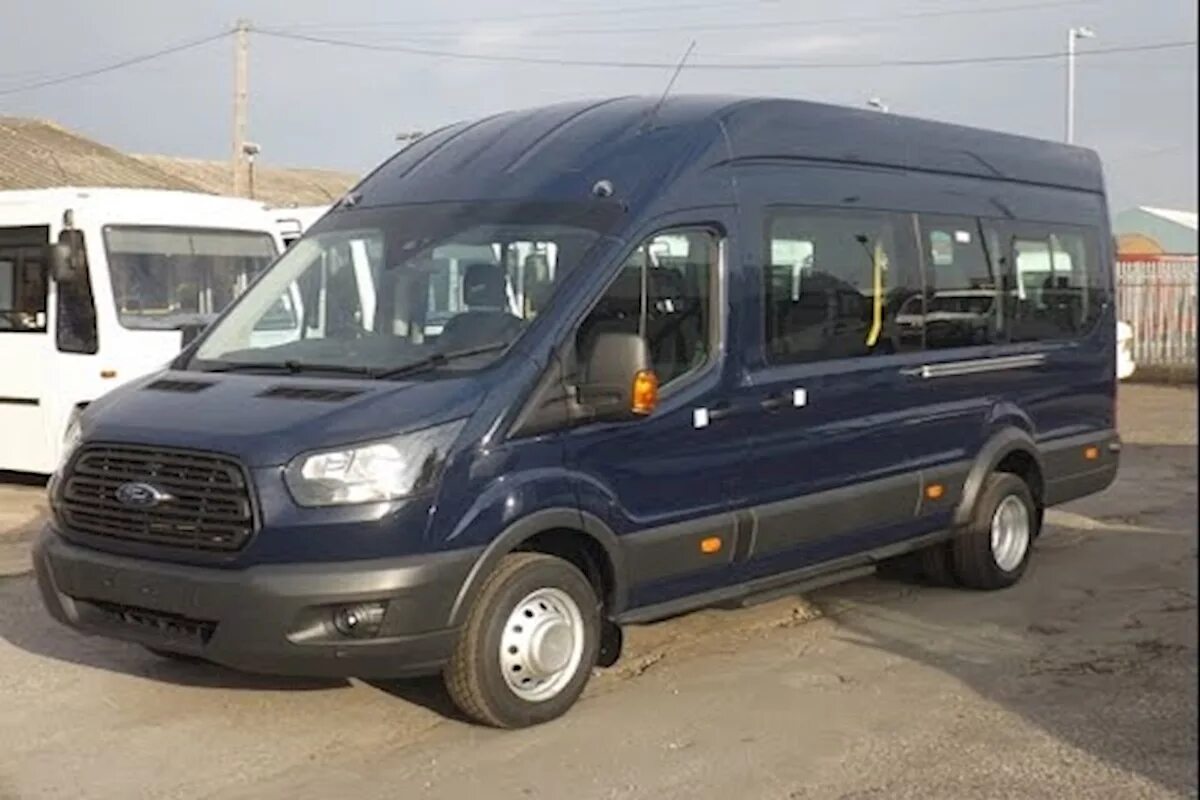 Форд Транзит 17 мест. Ford Transit пассажирский 17 мест. Ford Transit минибус. Ford Transit 460 l4h3.