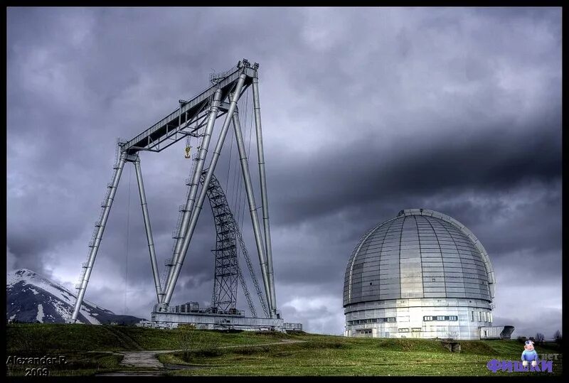 Самый большой телескоп в мире находится. БТА телескоп. Большой телескоп азимутальный БТА. Самый большой телескоп в Евразии. Самый большой телескоп в мире.