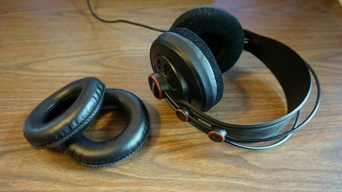 Superlux hd681b. Амбушюры Audio-Technica ATH-e40. ТДС 5 амбушюры. Наушники fanny Wang 2001 амбушюры. Беспроводные наушники с амбушюрами