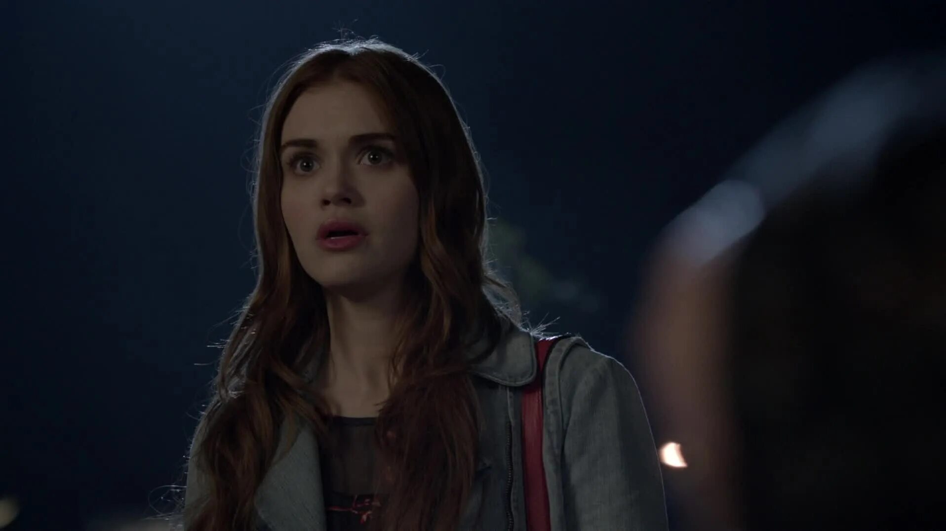 Пустынная волчица. Пустынная волчица. Пустынная волчица. Аделаида кейн оборотень. Пустынная волчица.