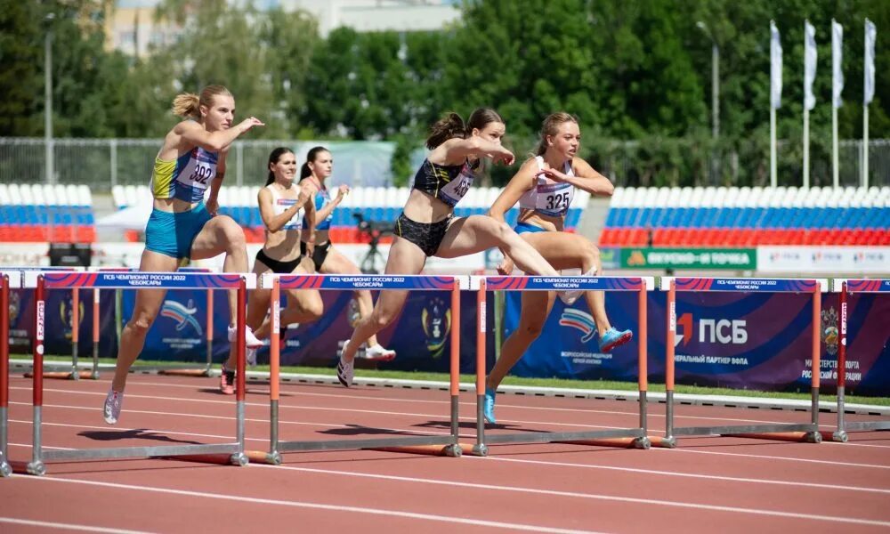 атмосфера конкурс цик. конькобежный центр коломна. какая атмосфера на спортивных соревнованиях. триатлон череповец 2023 фото. какая атмосфера на соревнованиях.