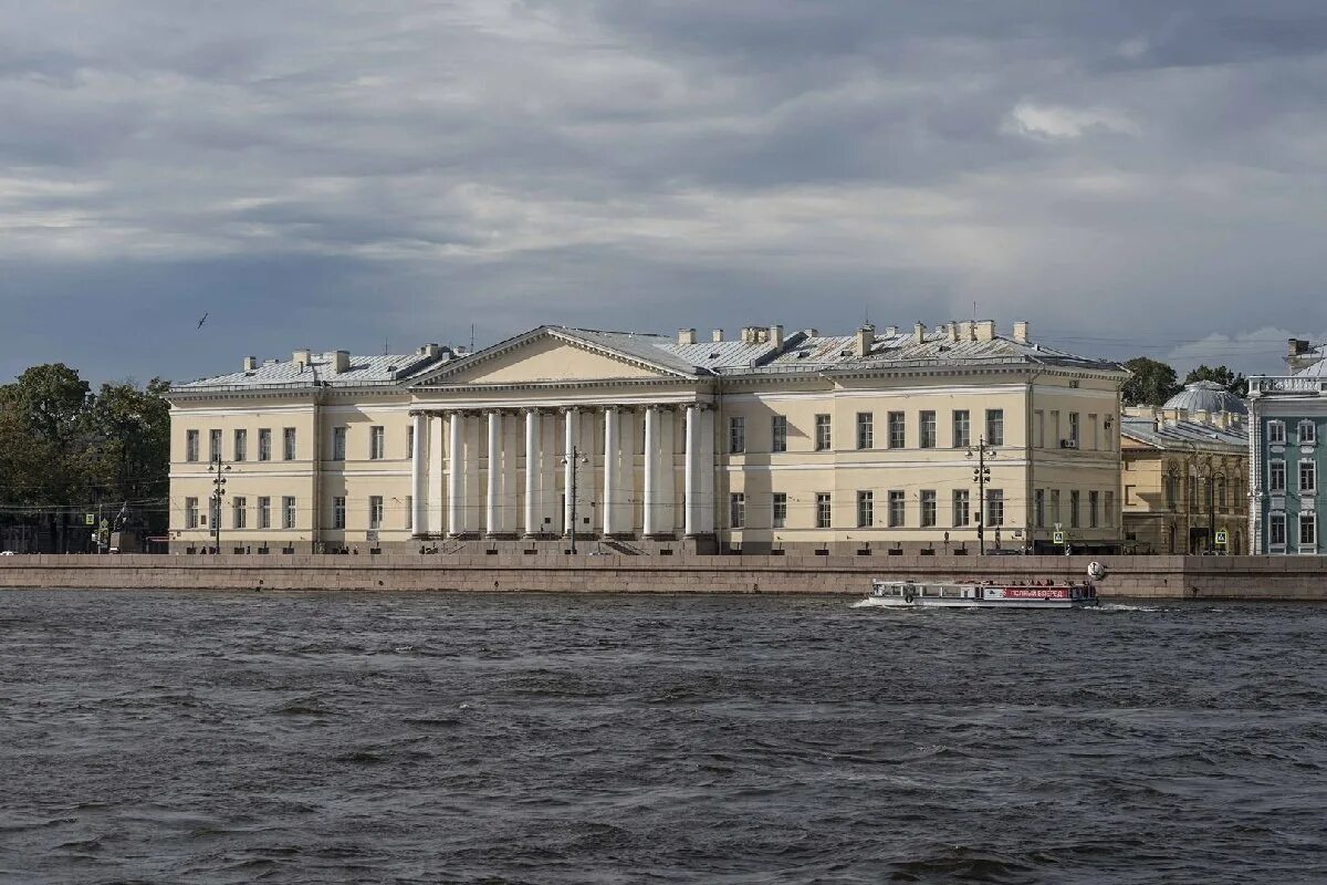 Архитектор кваренги в петербурге. Кваренги академия наук в санкт-петербурге. джакомо кваренги здание академии наук. академия наук в санкт-петербурге архитектор кваренги. петербургская академия наук кваренги.