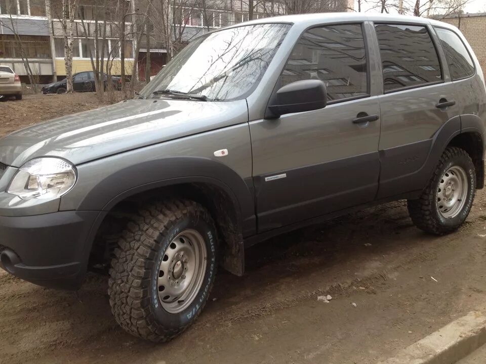 Шины р15 нива шевроле. Chevrolet niva 215 75 15. bfgoodrich 215/75 r15 нива шевроле. 215 75 15 ат шевроле нива. chevrolet niva 215/75r15.
