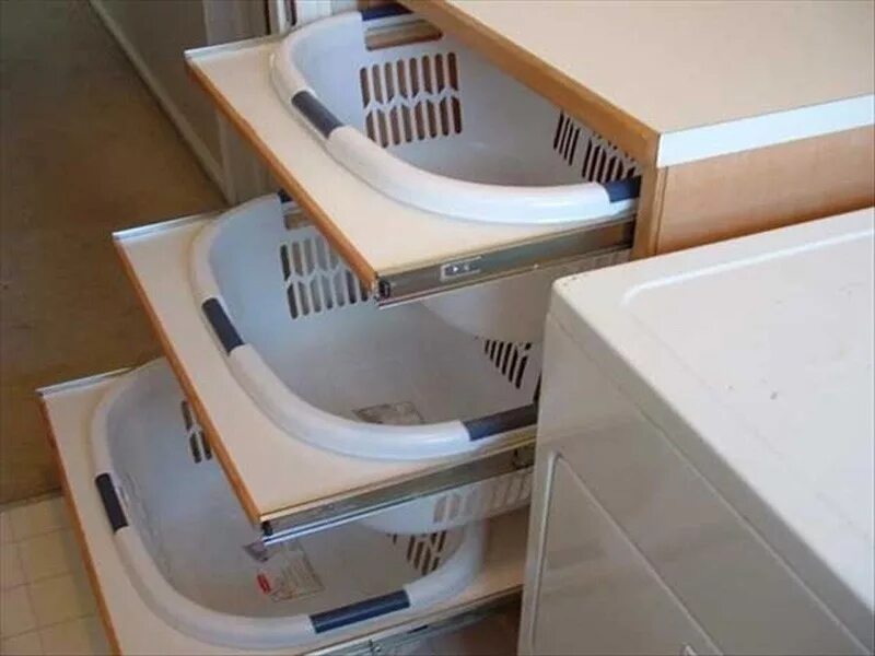 Выдвижной ящик под ванной. Выдвижная полка с корзиной для белья laundry area hailo. ящик для грязного белья в ванную. корзина для грязного белья выдвижная. корзина для сортировки грязного белья.