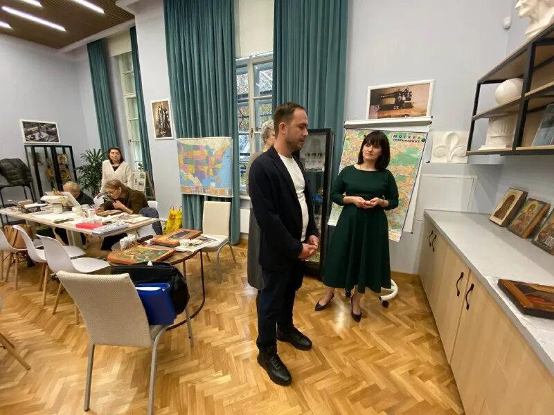 смоленская. лаборатория инженерного контроля лик. клиника лик на арбате. смоленская. стоматологическая клиника лик-лидер м.