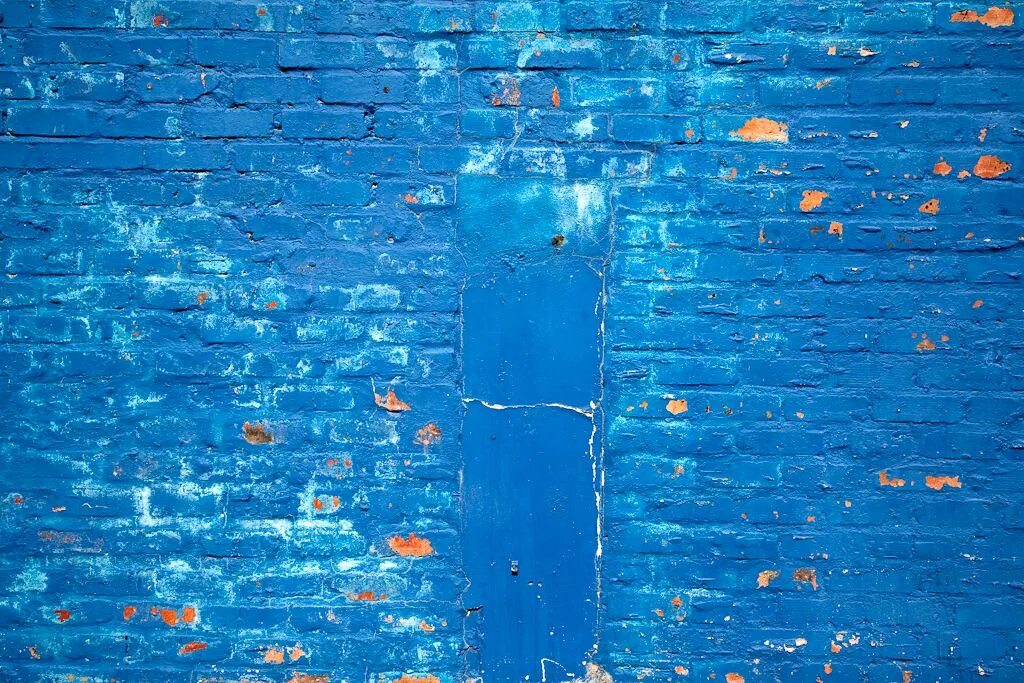 Стены стали стенами песня. Синяя стена. Голубая стена. Синяя стена текстура. Старая голубая стена.