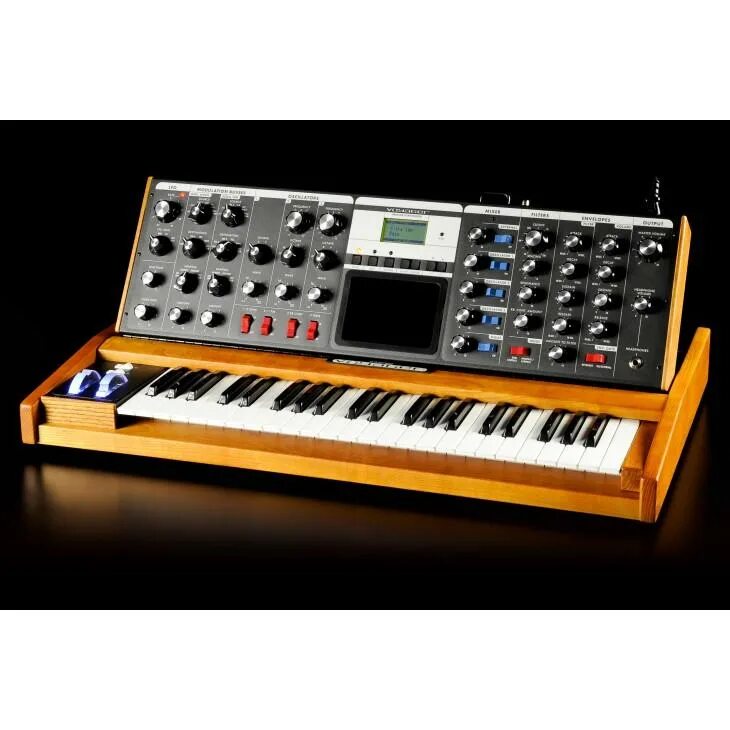 Minimoog. Mini moog синтезатор. синтезатор moog minimoog voyager select series. moog minimoog hires. moog вояджер.