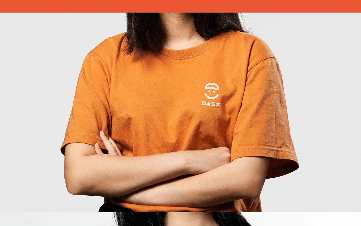 Футболка оранжевая. Orange t-Shirt Mockup. Мокап оранжевый. Оранж футболка мокап.