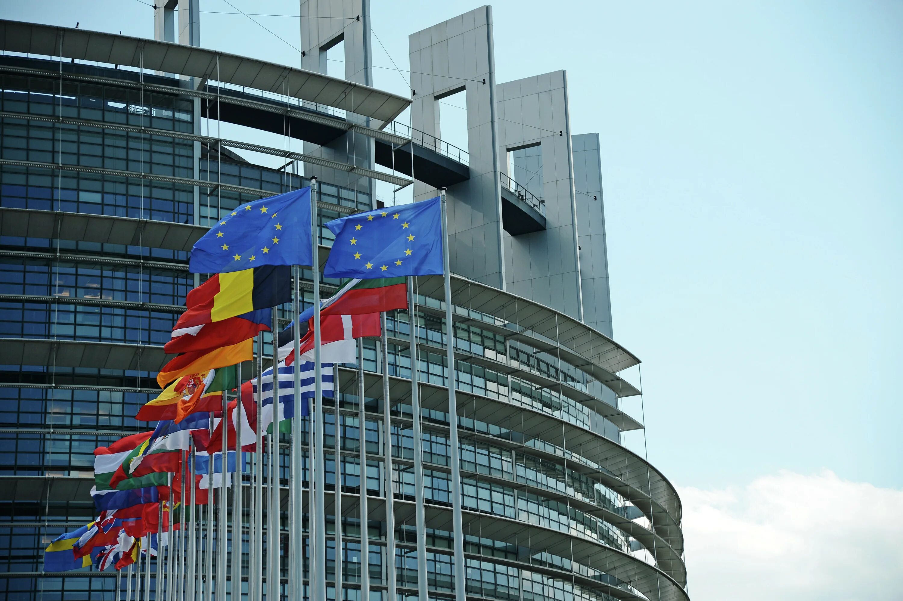 Европейского парламента и совета. Европейский парламент страсбург. европейский союз штаб квартира в брюсселе. здание европейского парламента в страсбурге. здание европейского парламента в брюсселе.