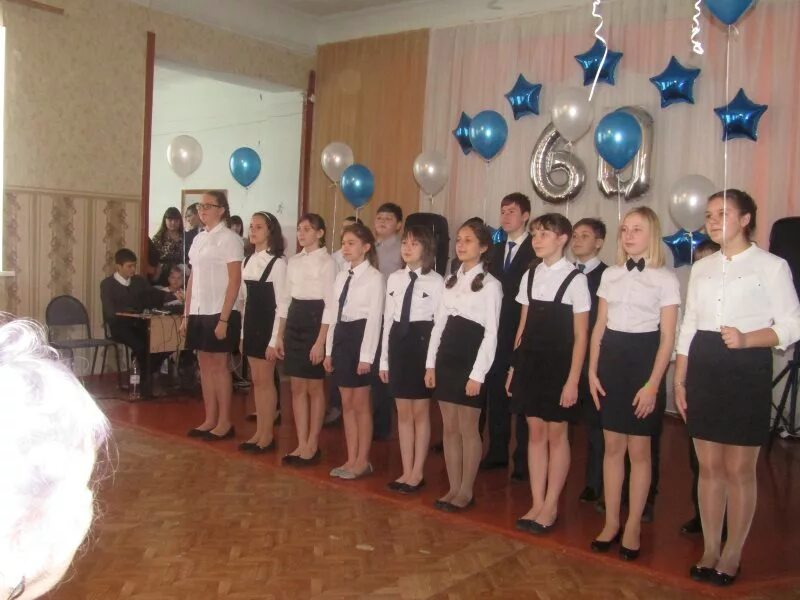 Школа 8 петровск саратовская область. Школа 1 петровск саратовская область. Школа 2 петровск саратовская. Моу сош 1 г петровска. Школа 3 петровск саратовская область.