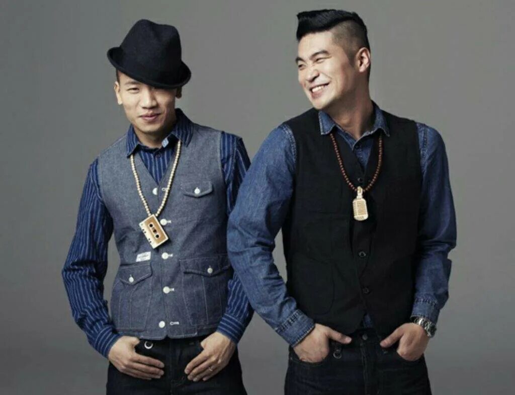 Dynamic duo smoke. Группа dynamic duo. dynamic duo choiza. chozia из dynamic duo. dynamic duo участники.