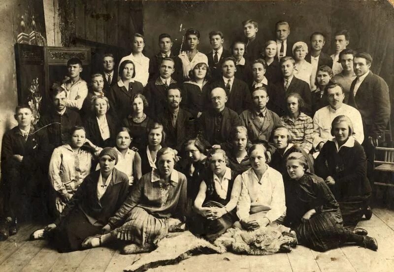 Училища 1930. Суджанское педагогическое училище 1930. Училища 1930. Суджанское педагогическое училище 1930. Сталинск ремесленное училище.