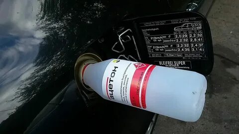 В бензин добавляли свинец